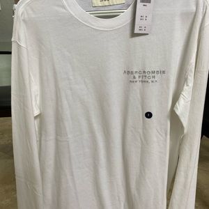ABERCROMBIE men's long sleeve sweater brand new with tag